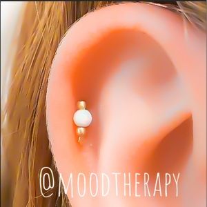 1PC Fire Opal Bead Helix Cartilage Stud Earring